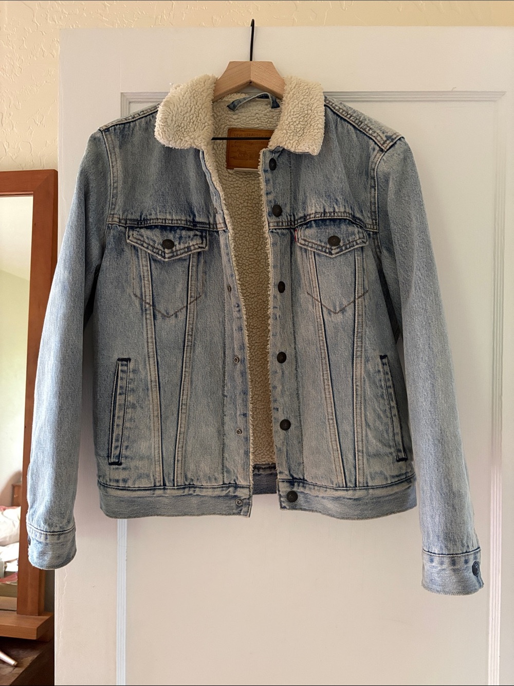 Levi's Light Blue Denim Jacket with Cream Sherpa